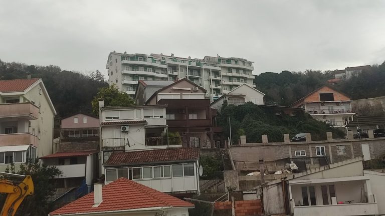 Subvencije podstanarima su „gašenje vatre“, trajno neophodni registar i zakonska zaštita