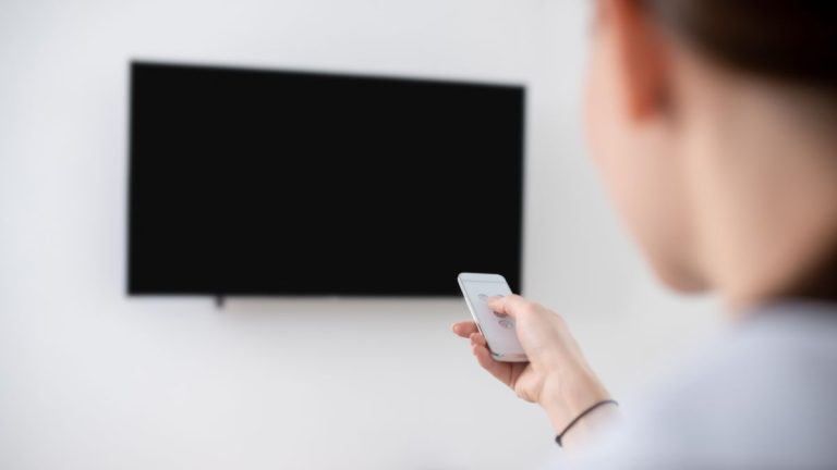 U pet regionalnih javnih radio-televizija 525 miliona eura i 8.600 zaposlenih — samo dvije posluju u plusu