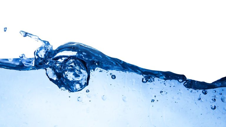 Crna Gora nema naftu, ali ima vodu za koju je neophodna tržišna moć